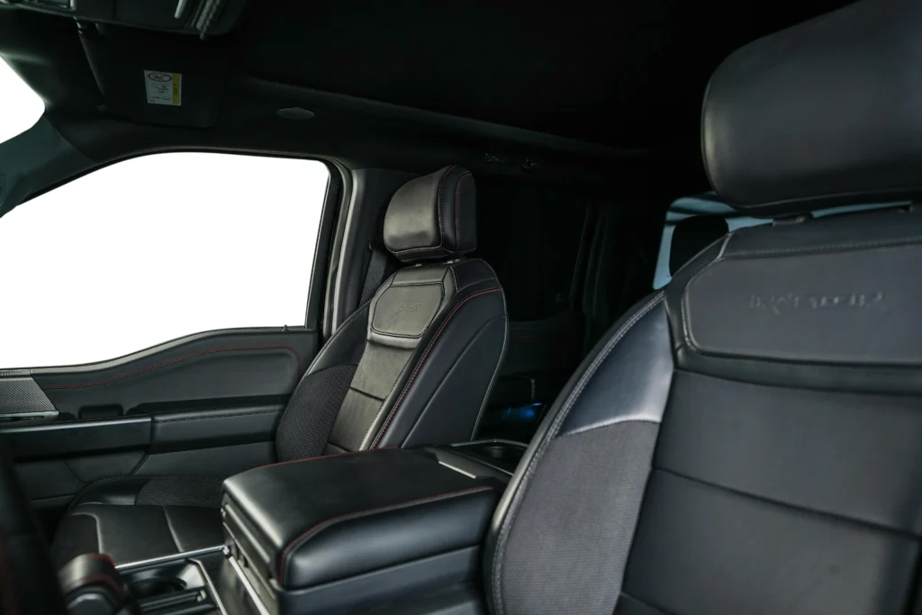 Ford F-150 Raptor Performance – Image 14