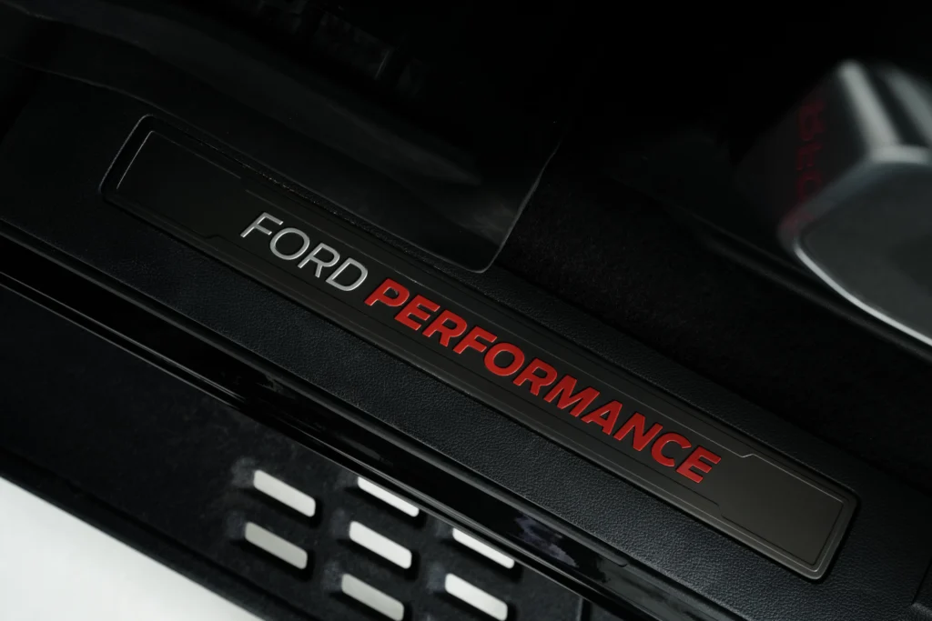 Ford F-150 Raptor Performance – Image 15