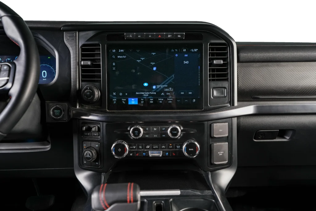 Ford F-150 Raptor Performance – Image 11