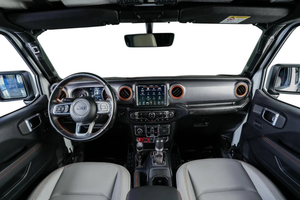 Jeep Wrangler Gladiator Sand Runner Image