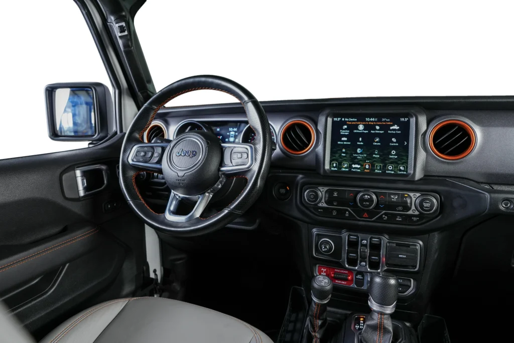 Jeep Wrangler Gladiator Sand Runner Image