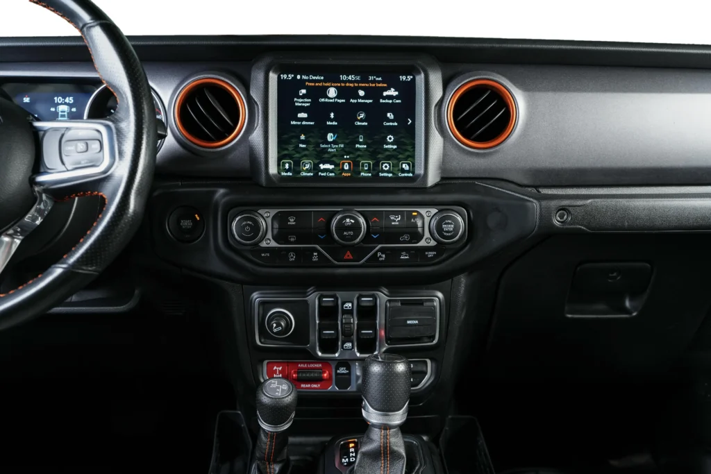 Jeep Wrangler Gladiator Sand Runner Image