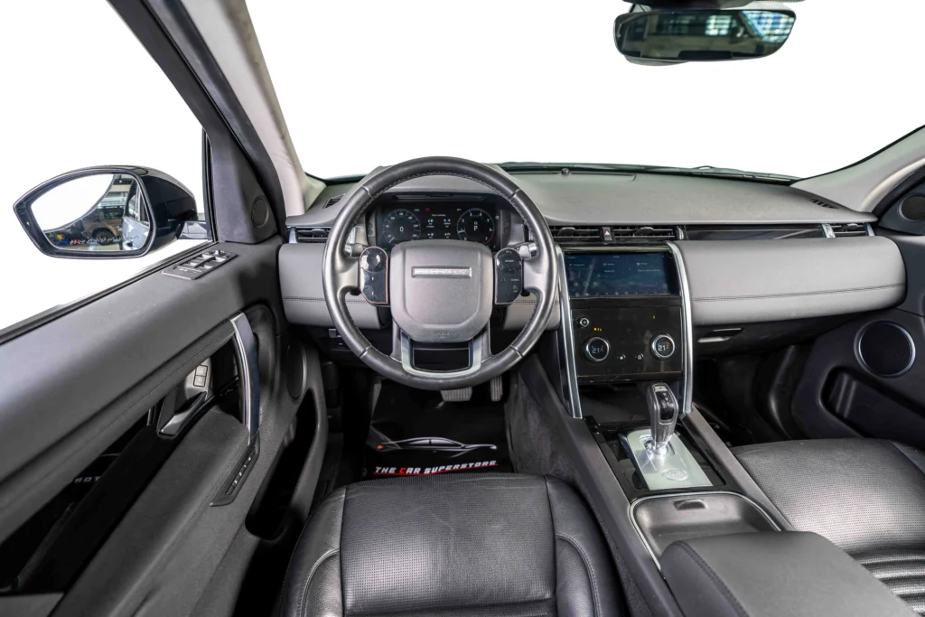 Land Rover Discover Sport P200 SE Image