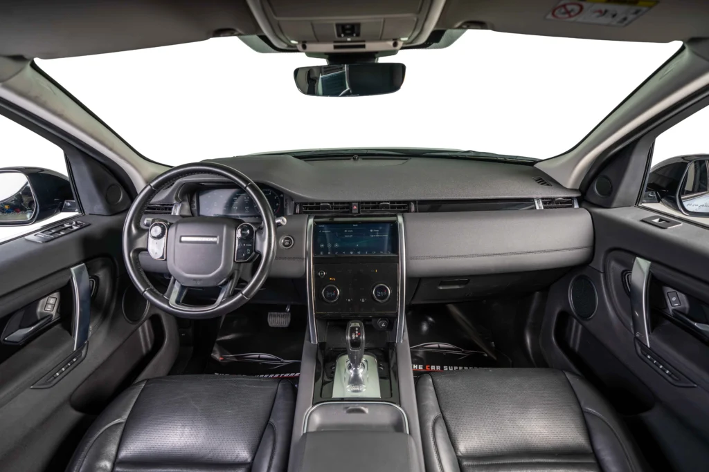 Land Rover Discover Sport P200 SE Image