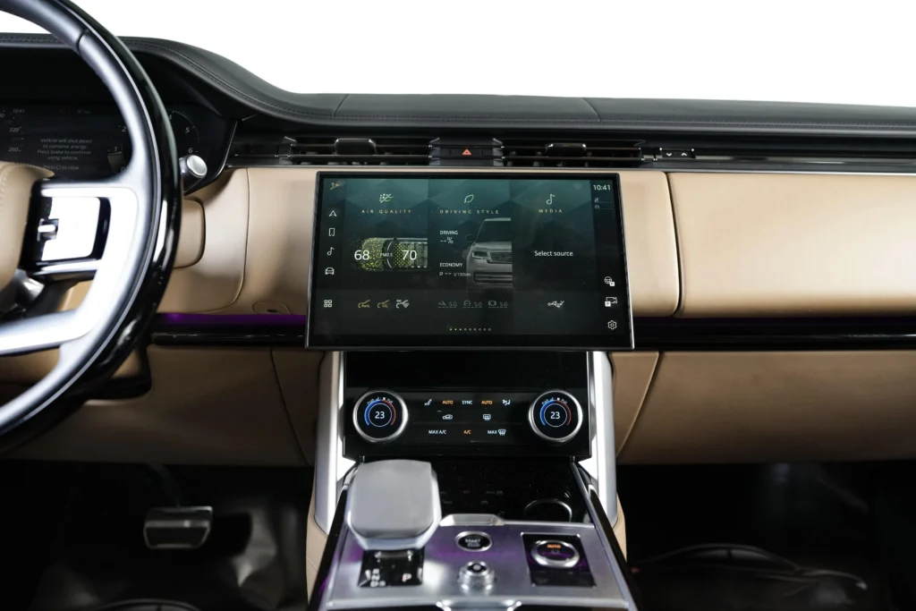 Land Rover Range Rover P530 Autobiography Image