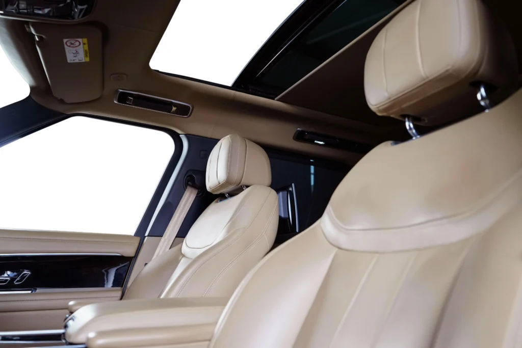 Land Rover Range Rover P530 Autobiography Image