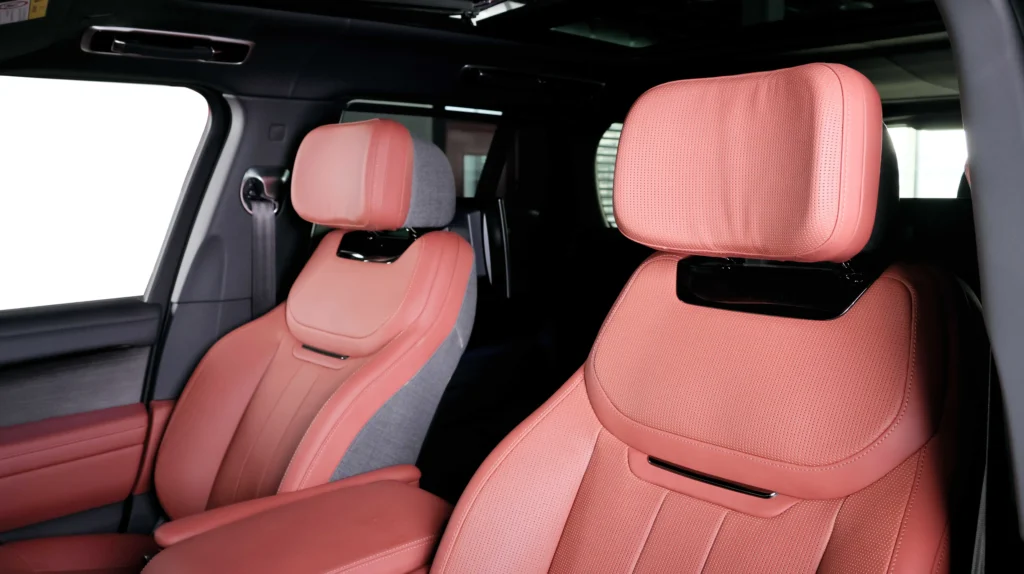 Land Rover Range Rover SV Image