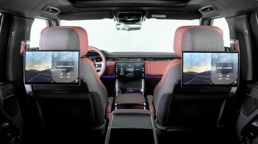 Land Rover Range Rover SV Image