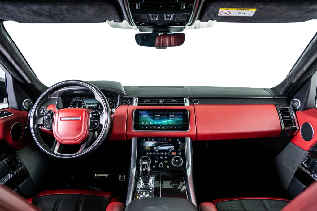 Range Rover Sport V8 Dynamic Image