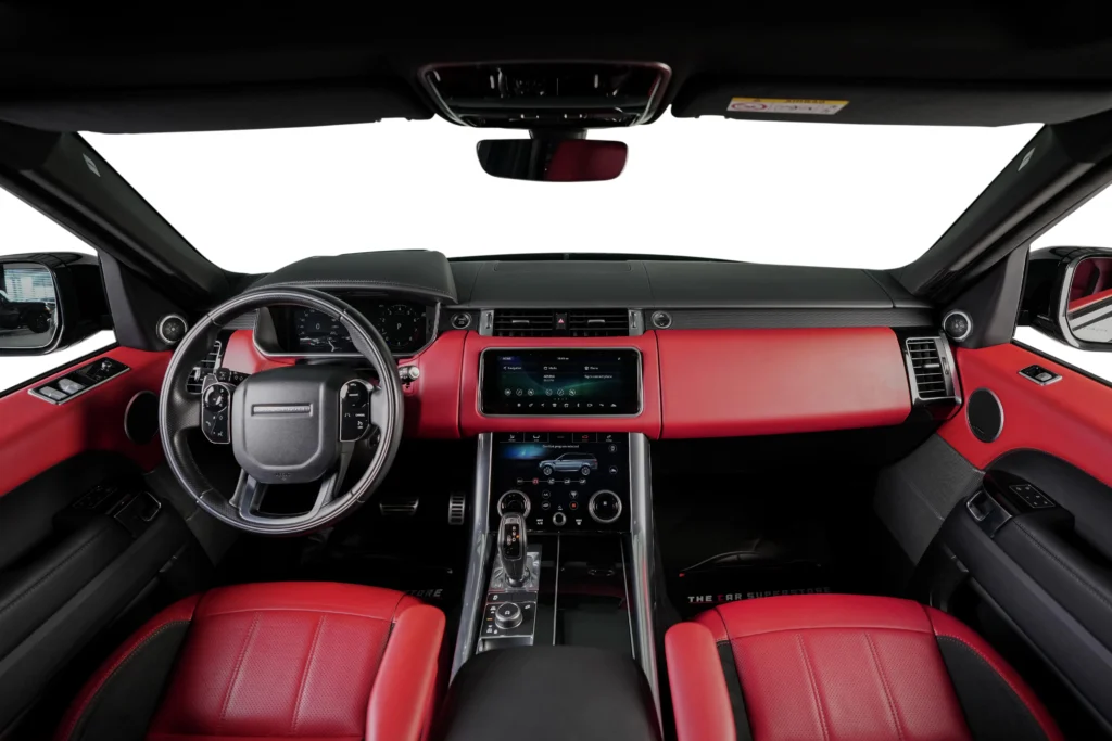 Land Rover Range Rover Sport HSE Dynamic Image