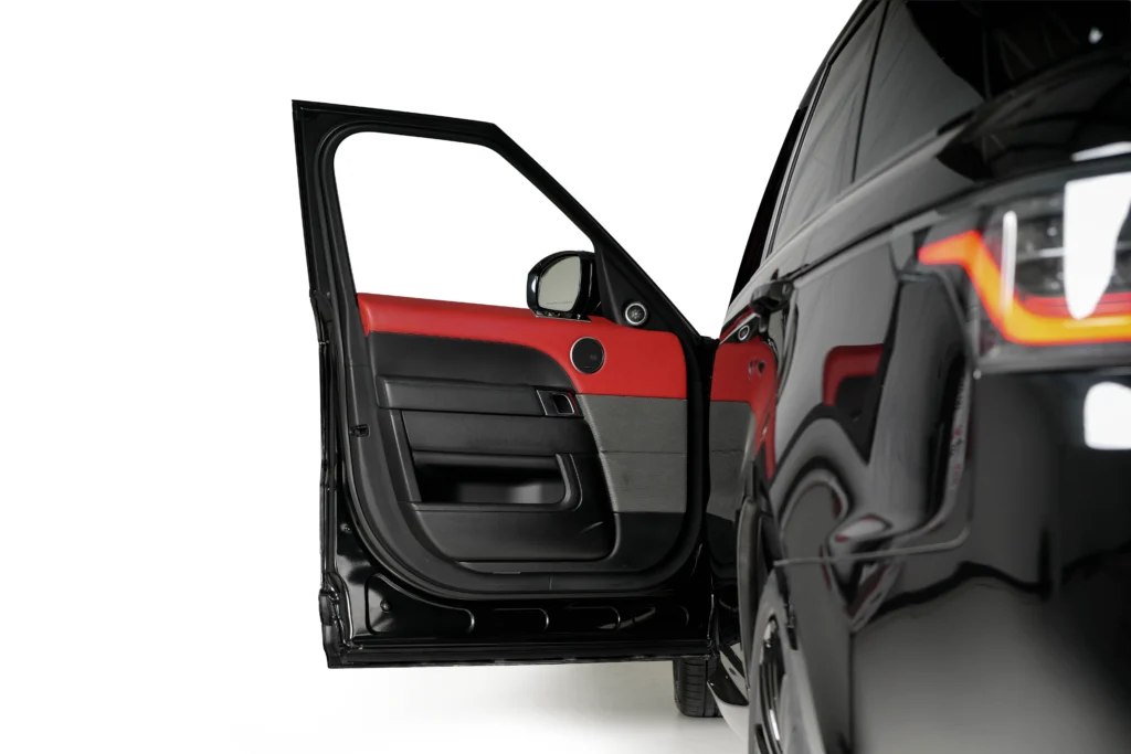 Land Rover Range Rover Sport HSE Dynamic Image