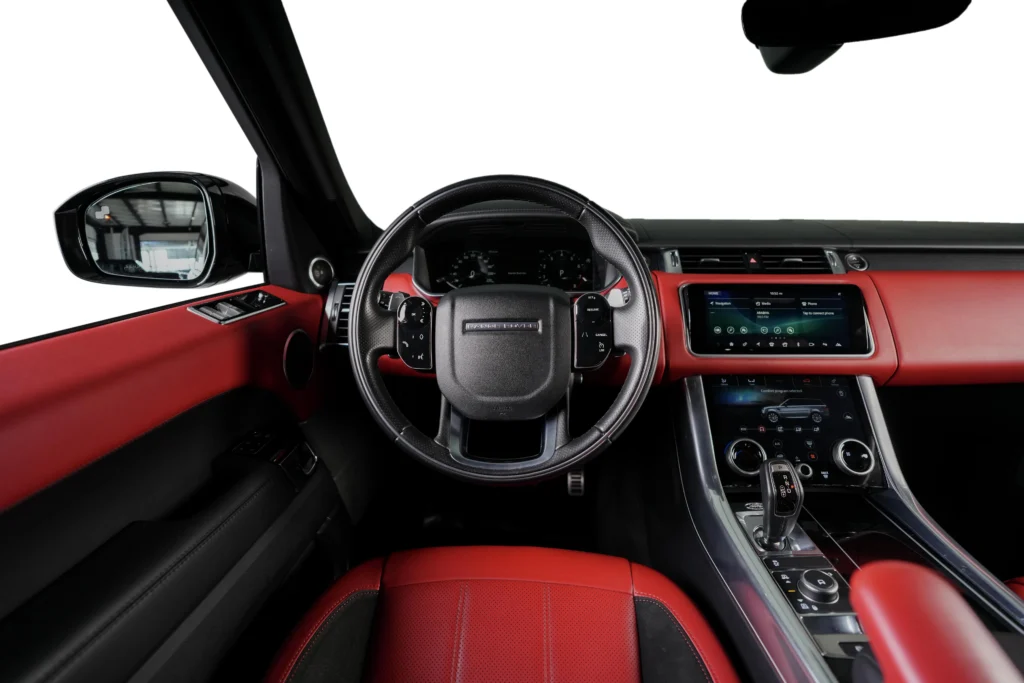 Land Rover Range Rover Sport HSE Dynamic Image