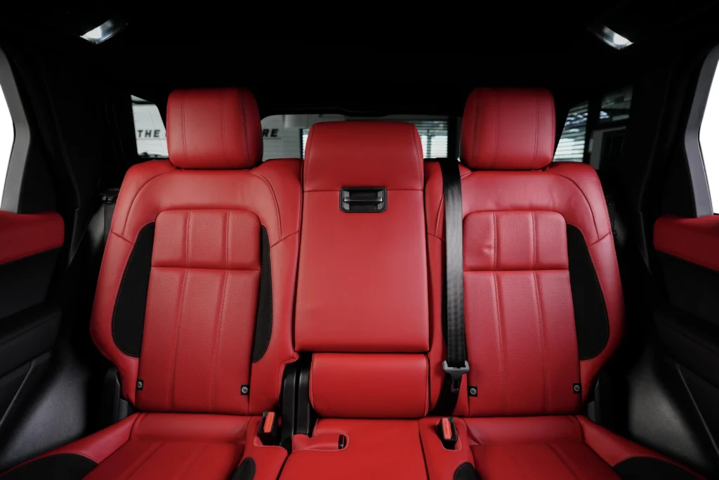 Land Rover Range Rover Sport HSE Dynamic Image