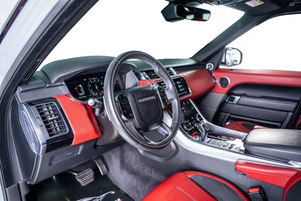 Range Rover Sport HSE Dynamic Image