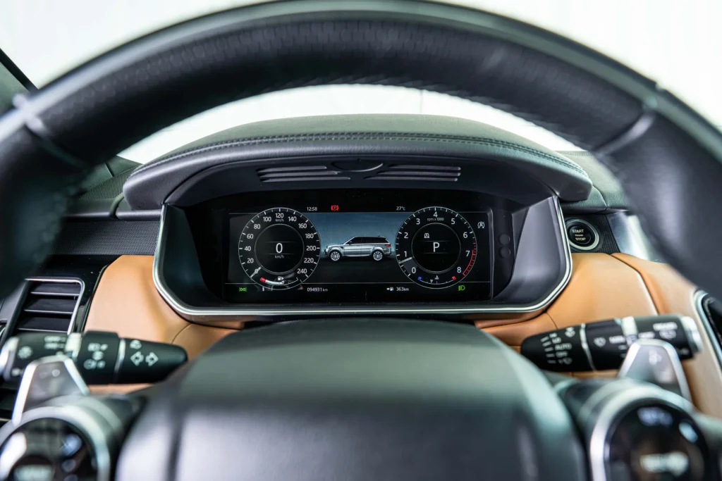 Range Rover Sport HSE Dynamic Image