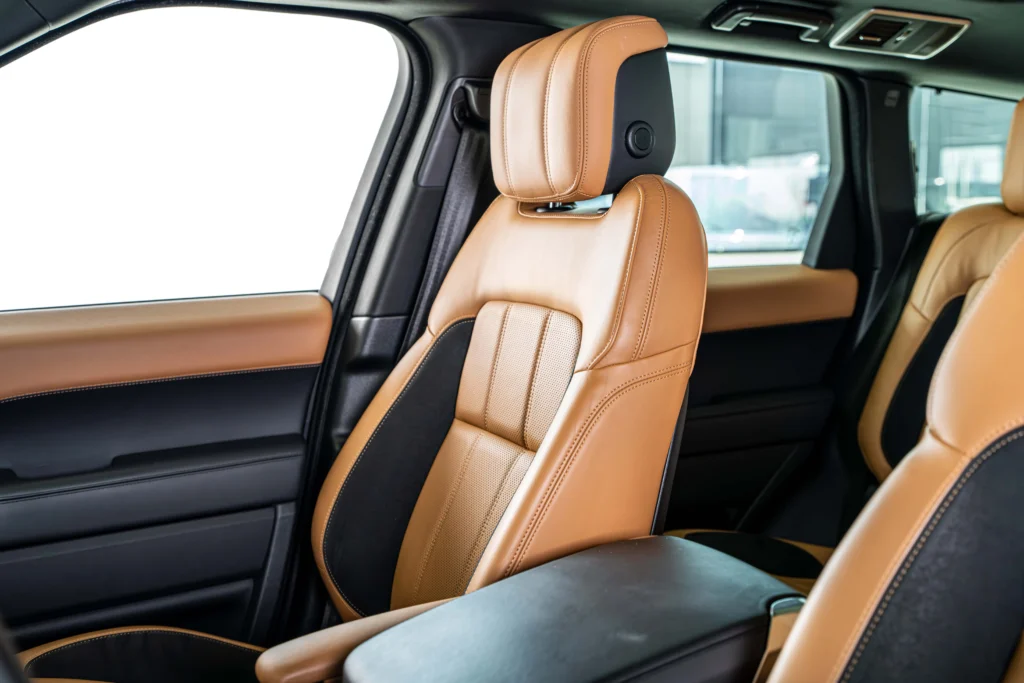 Range Rover Sport HSE Dynamic Image