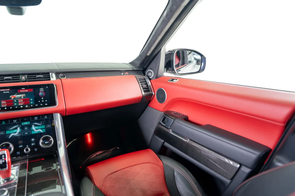 Range Rover Sport SVR Ultimate Edition Image