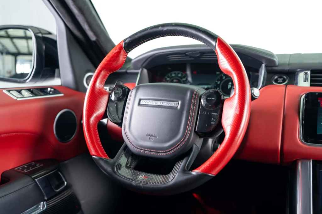 Range Rover Sport SVR Ultimate Edition Image