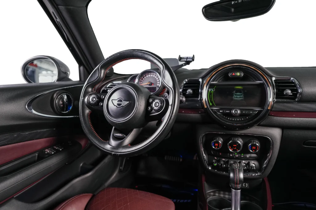 MINI CLUBMAN COOPER S JCW Image