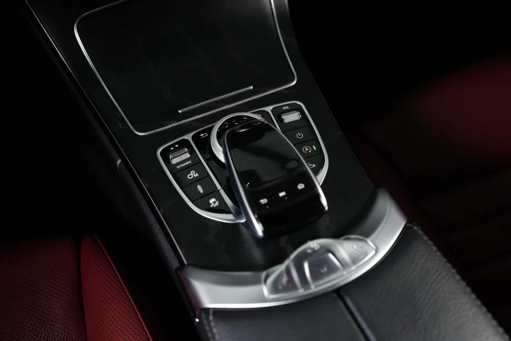 Mercedes Benz C43 Image