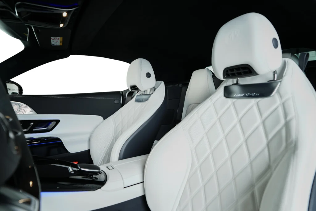 Mercedes-Benz SL-Class SL 63 AMG – Image 18