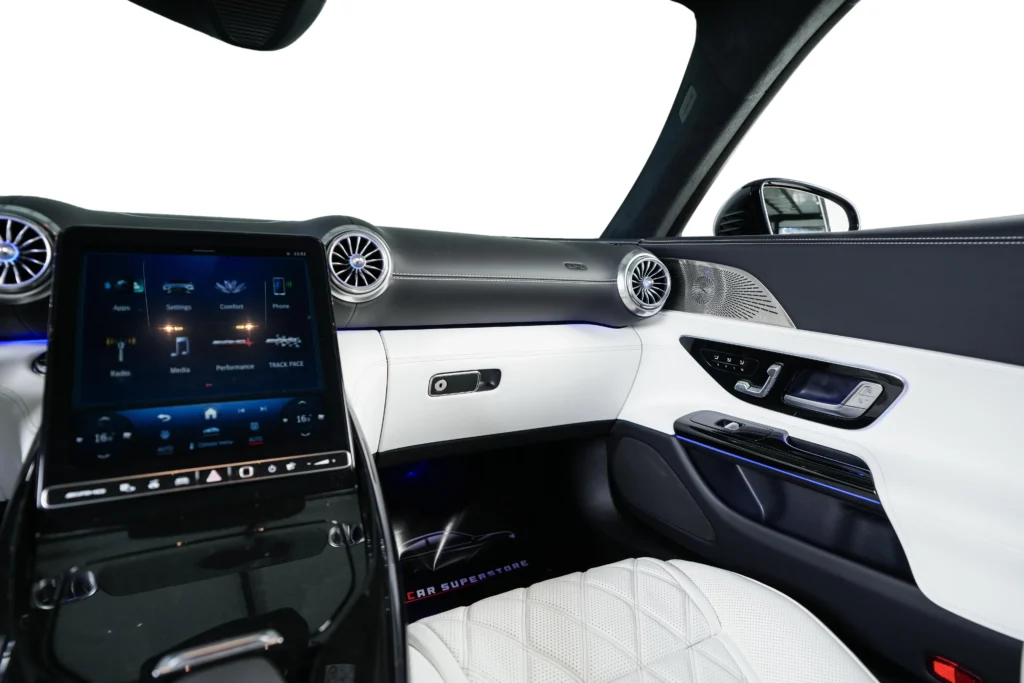 Mercedes-Benz SL-Class SL 63 AMG – Image 10