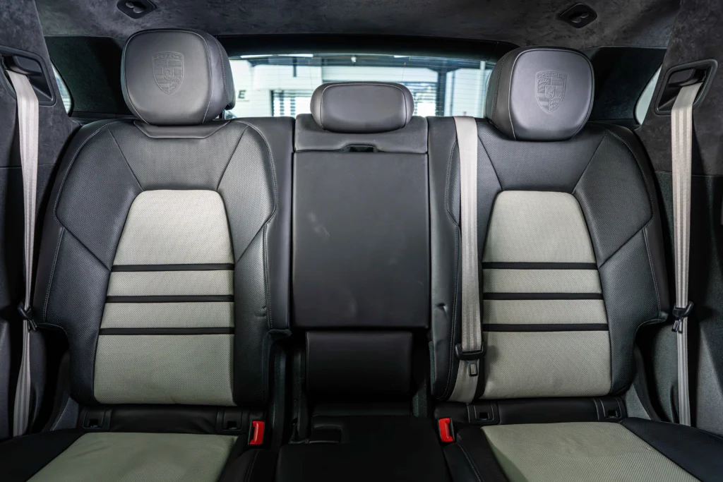 Porsche Cayenne Turbo Image