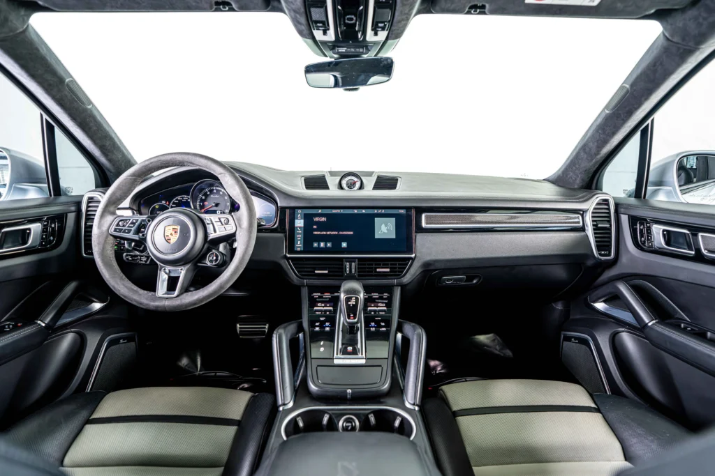 Porsche Cayenne Turbo Image