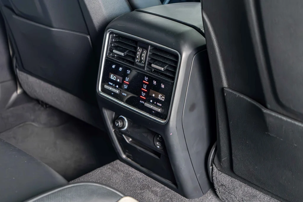Porsche Cayenne Turbo Image