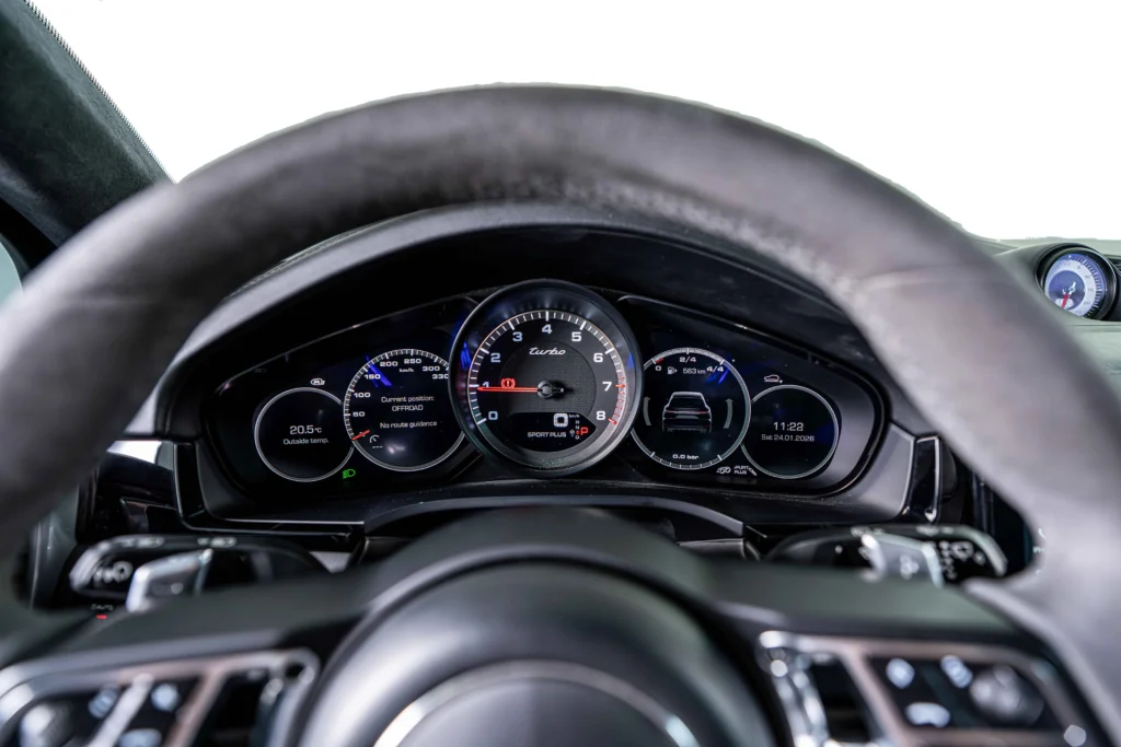 Porsche Cayenne Turbo Image