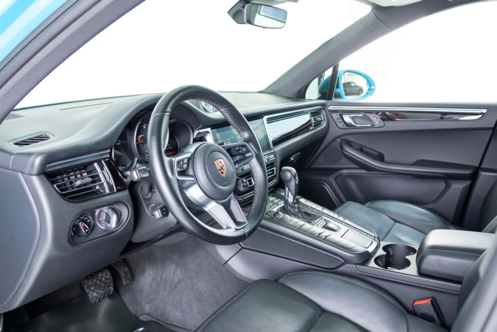 Porsche Macan Image