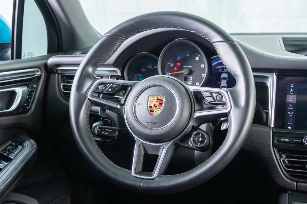 Porsche Macan Image