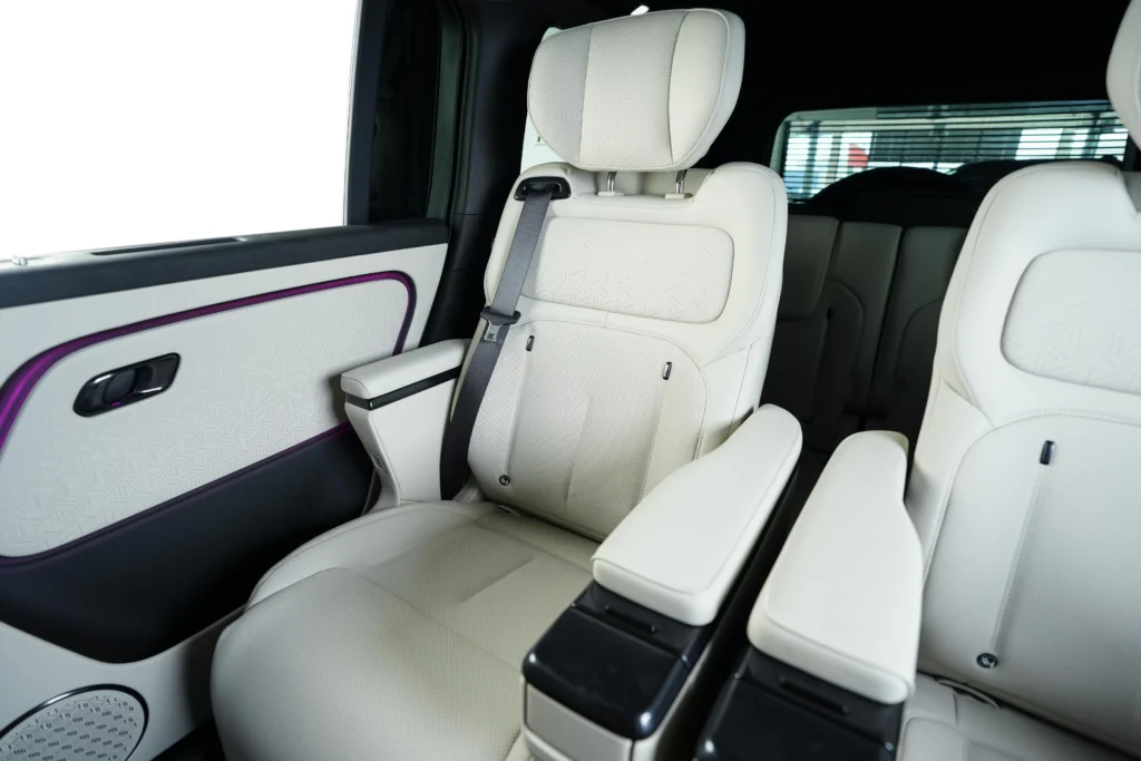 ROX ADAMAS Image