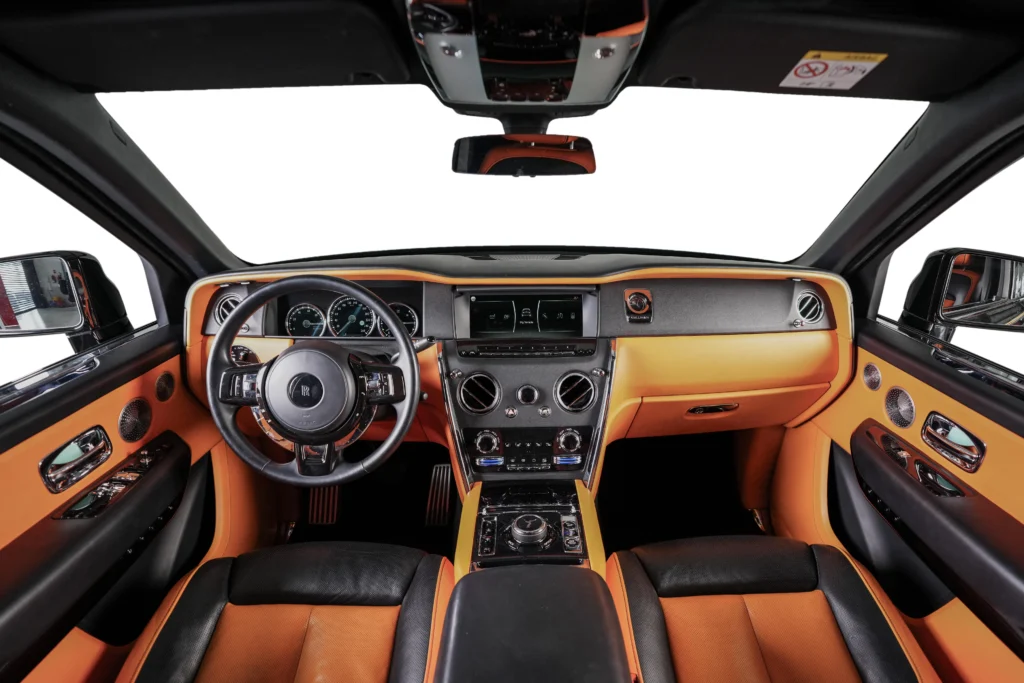 Rolls Royce Cullinan Image