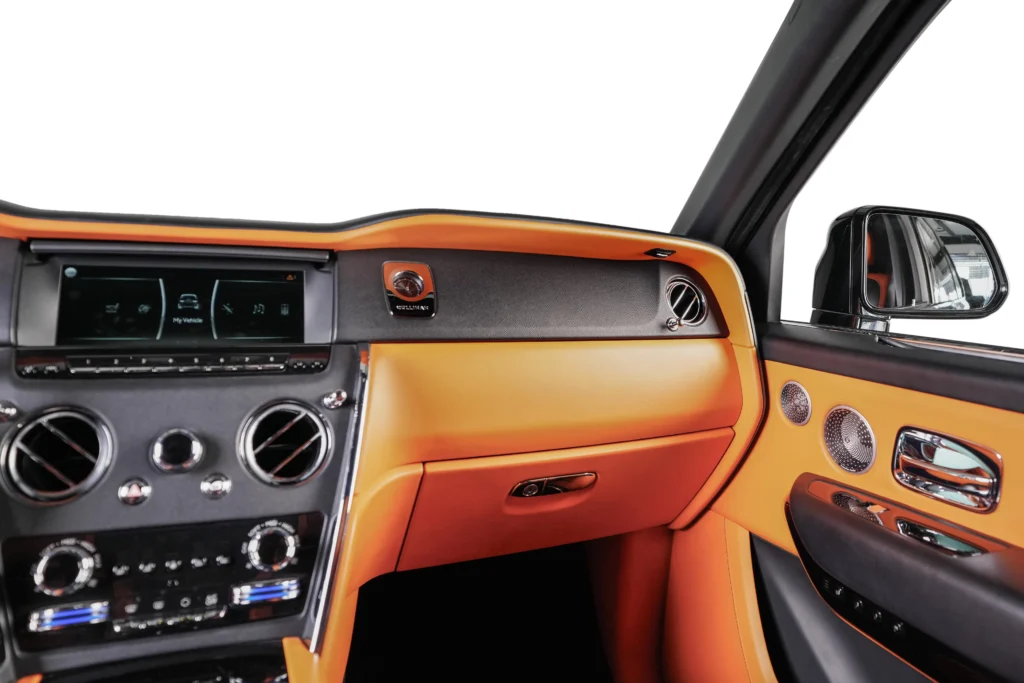 Rolls Royce Cullinan Image