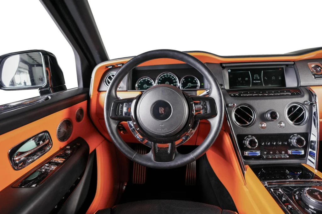 Rolls Royce Cullinan Image