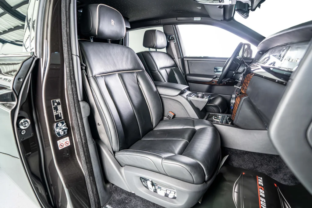 Rolls Royce Phantom Image