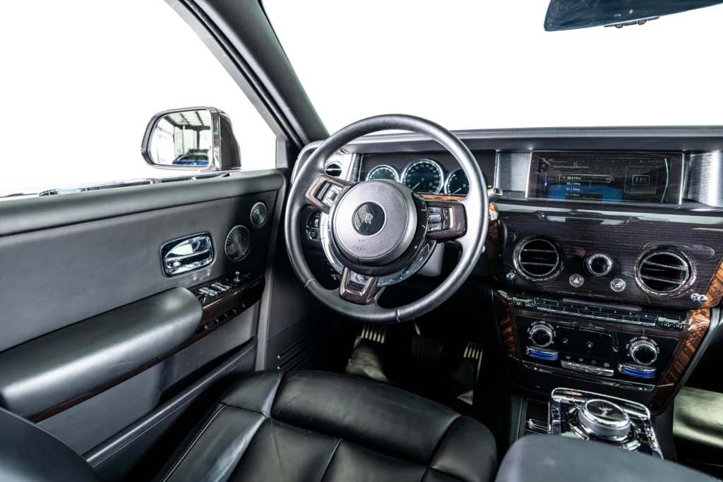 Rolls Royce Phantom Image