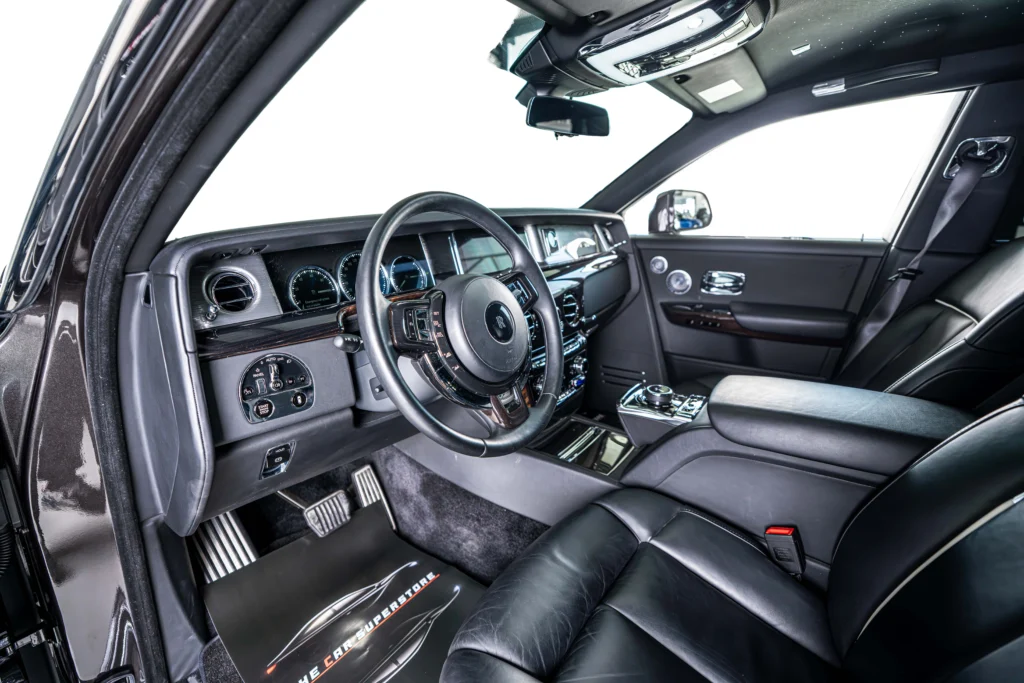 Rolls Royce Phantom Image