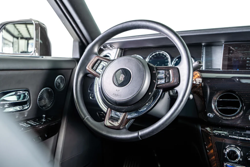 Rolls Royce Phantom Image