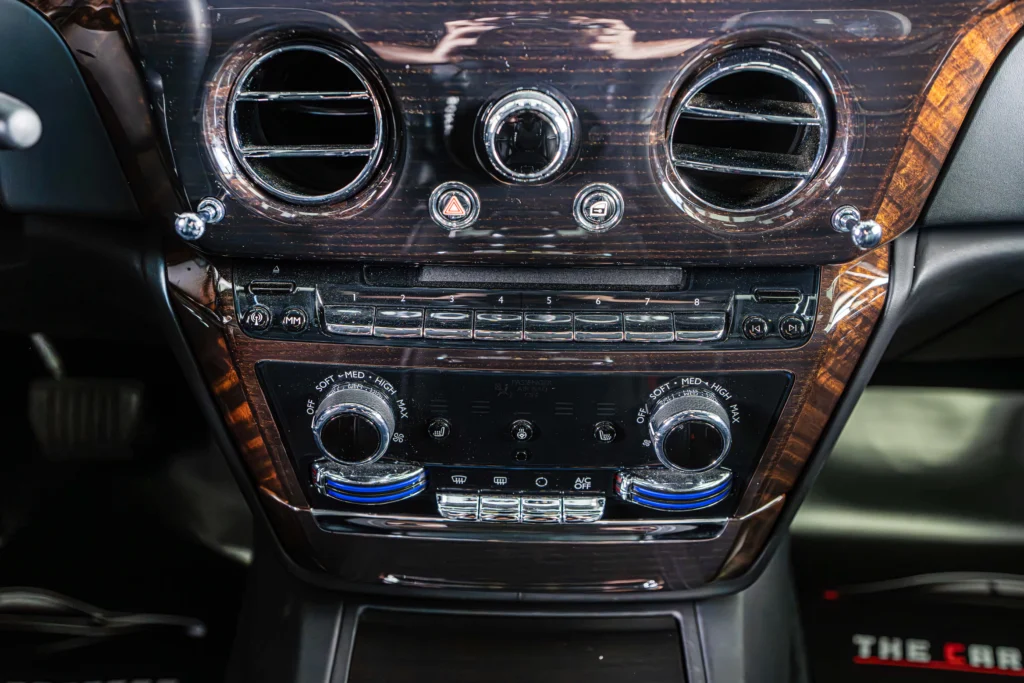 Rolls Royce Phantom Image