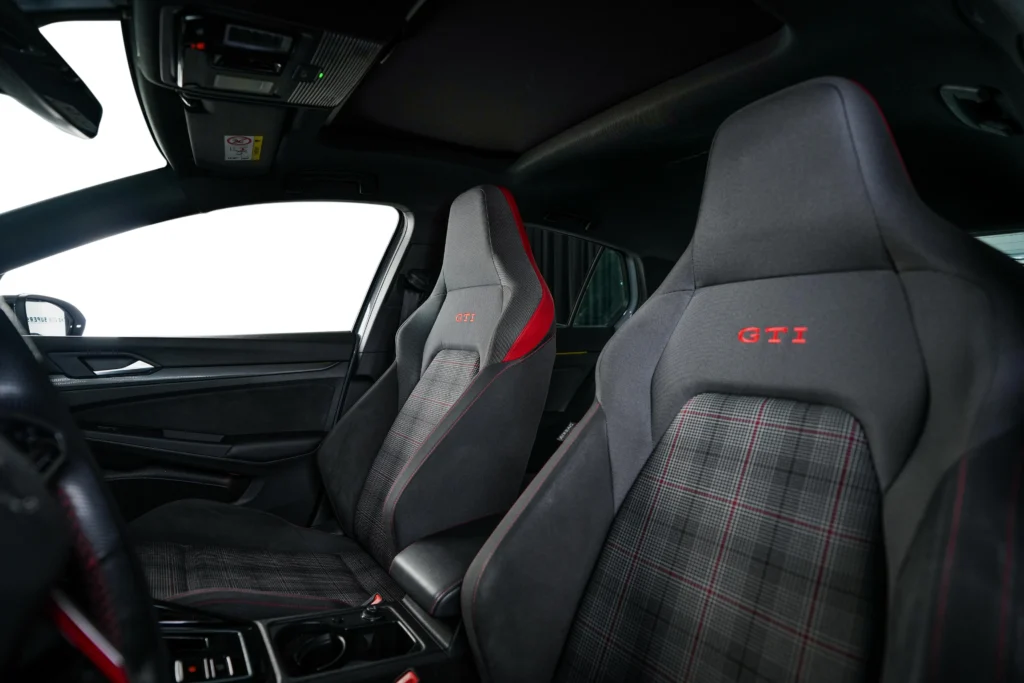 Volkswagen Golf GTI Image