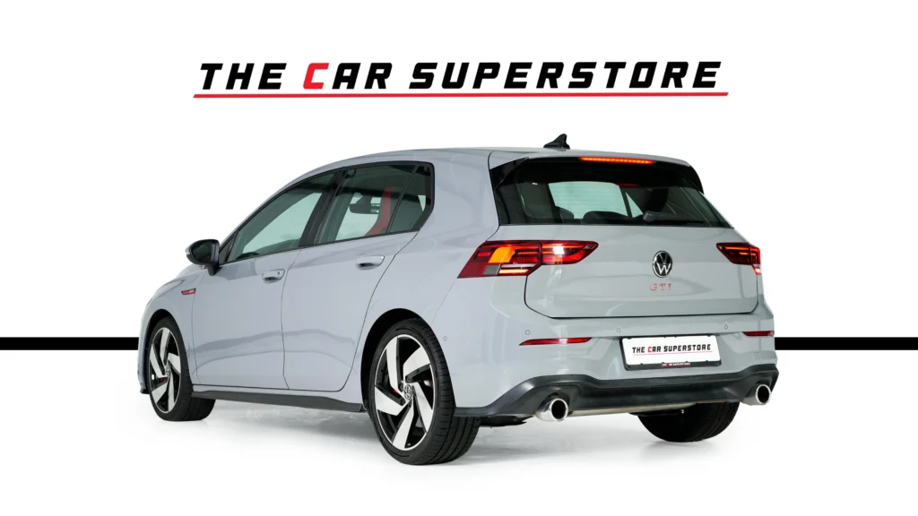 Volkswagen Golf GTI Image