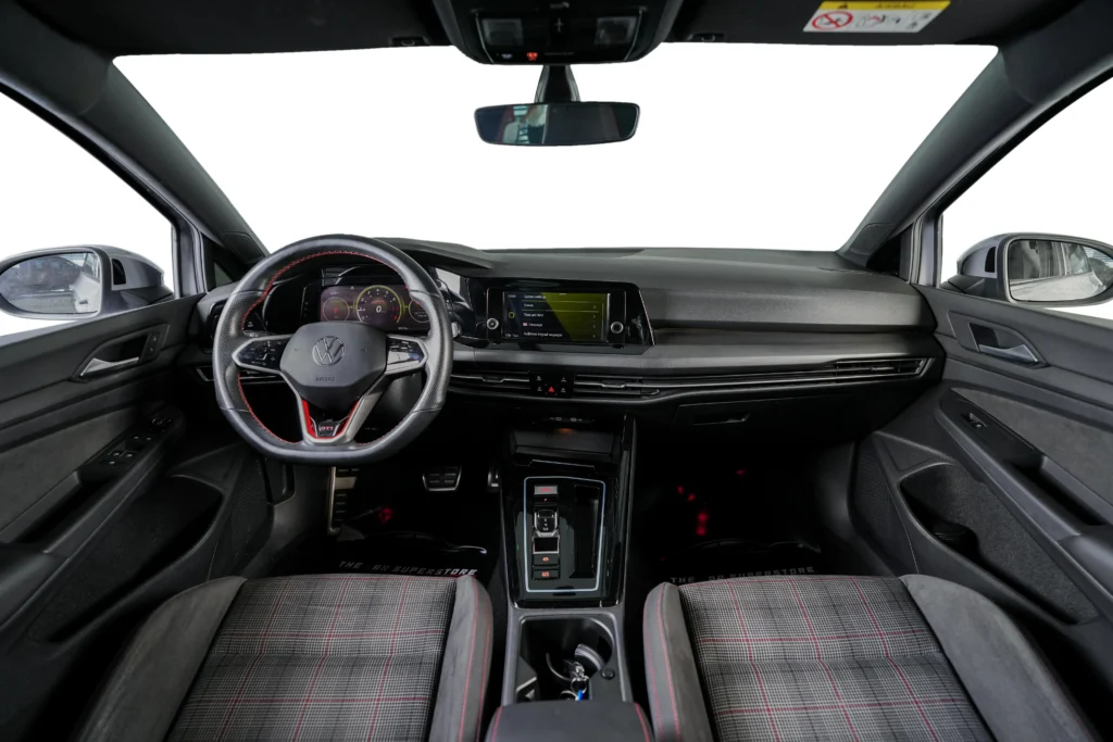 Volkswagen Golf GTI Image