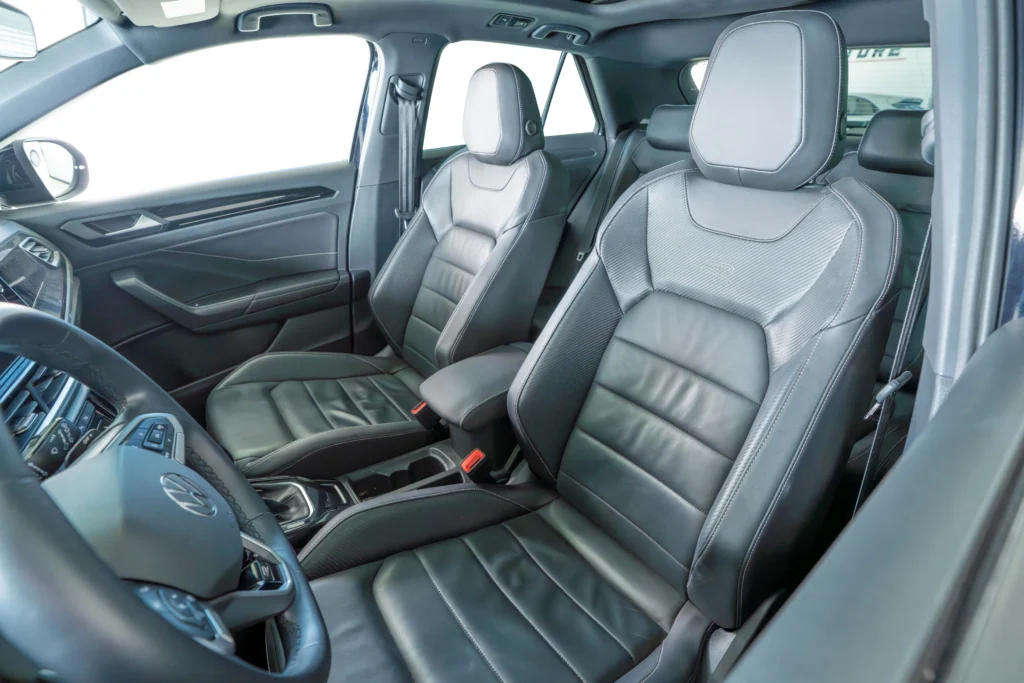 Volkswagen T-Roc R-Line Image