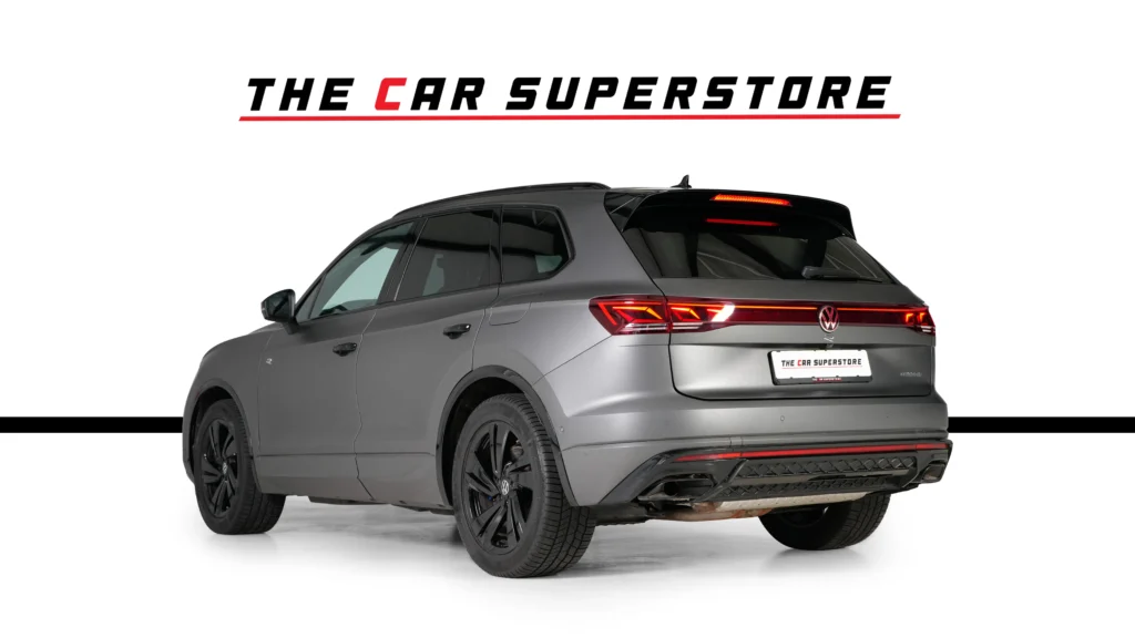Volkswagen Touareg R-Line Image