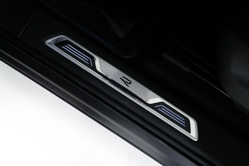 Volkswagen Touareg R-Line Image