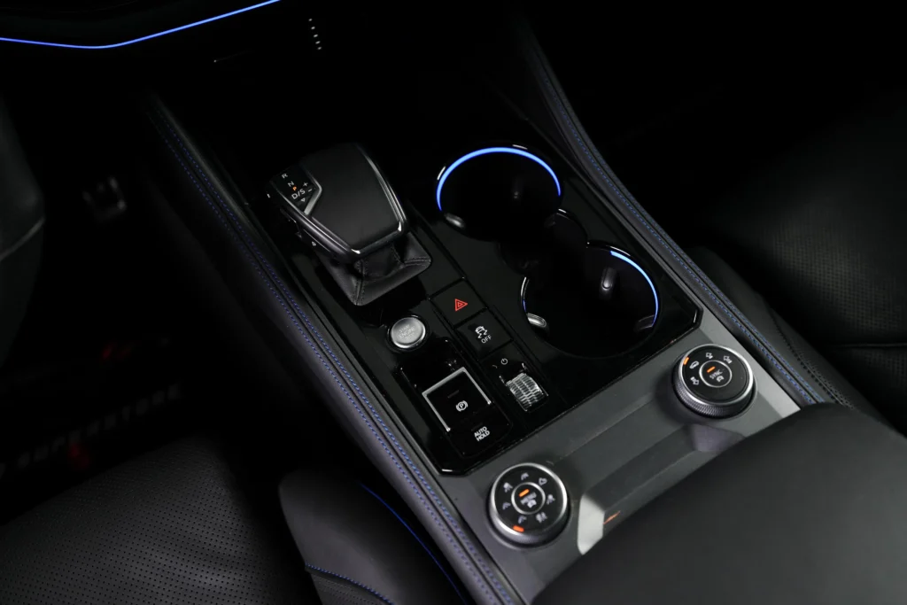 Volkswagen Touareg R-Line Image