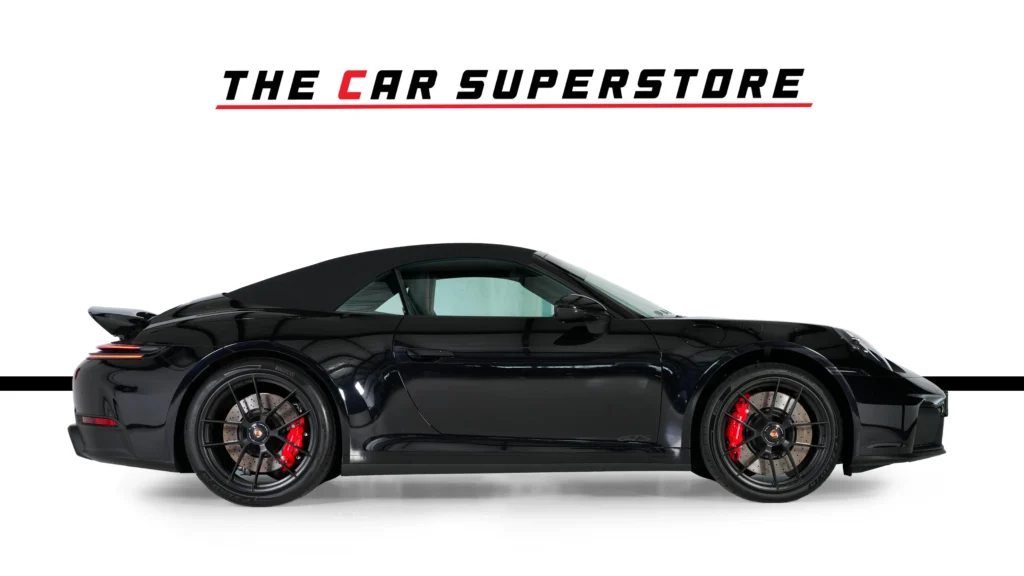 Porsche Carrera 4 GTS Cabriolet Image