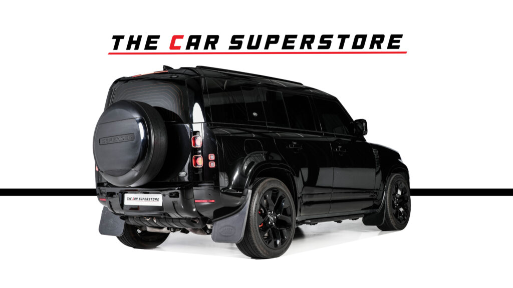 Land Rover Defender 110 P400 X Dynamic Image